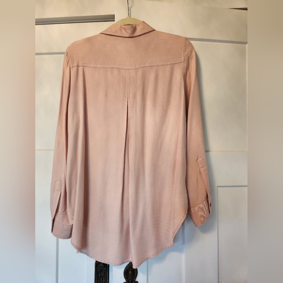 Jak & Rae Pink Blouse sz M Shirt Button Up Work Long Sleeve Dress Top - Picture 3 of 8